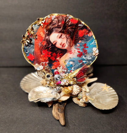 Decoupage Lion Paw Sea Shell - Option 4