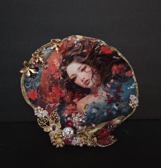Decoupage Lion Paw Sea Shell - Option 4