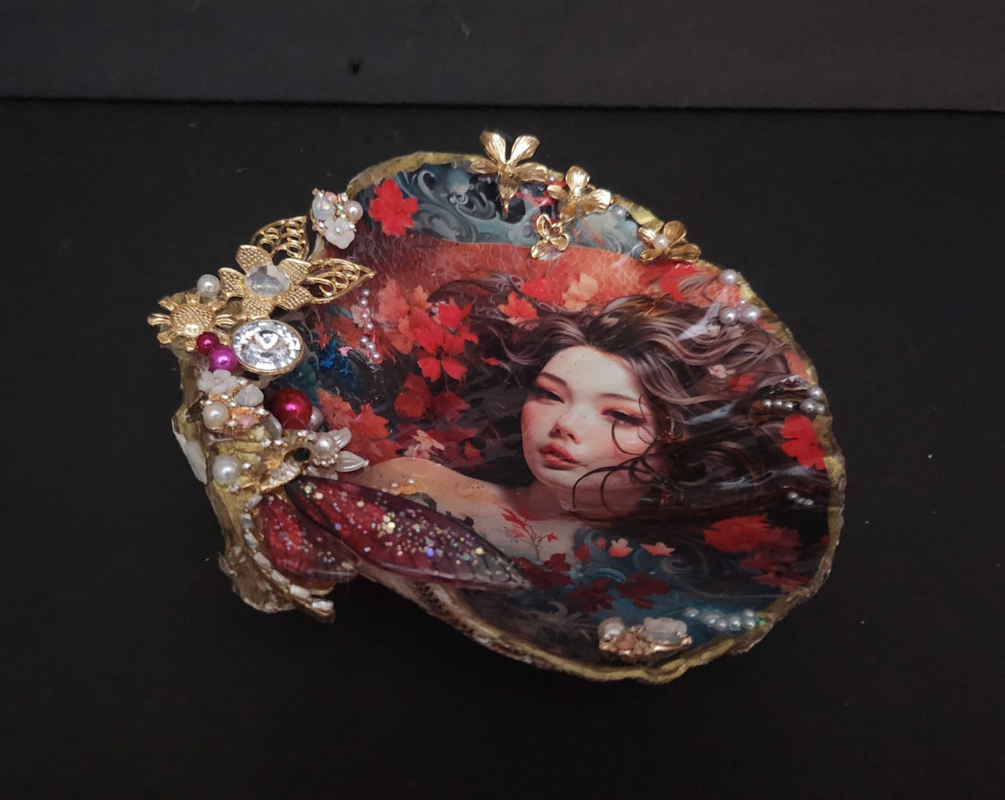 Decoupage Lion Paw Sea Shell - Option 4