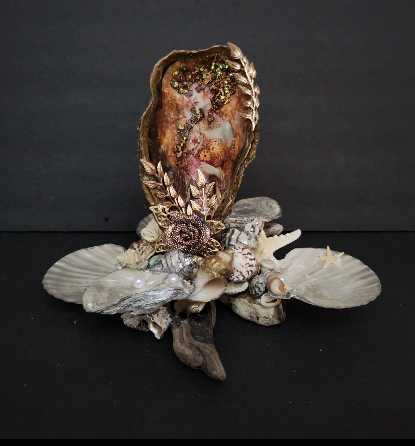 Decoupage XL Oyster Shell - Option 13