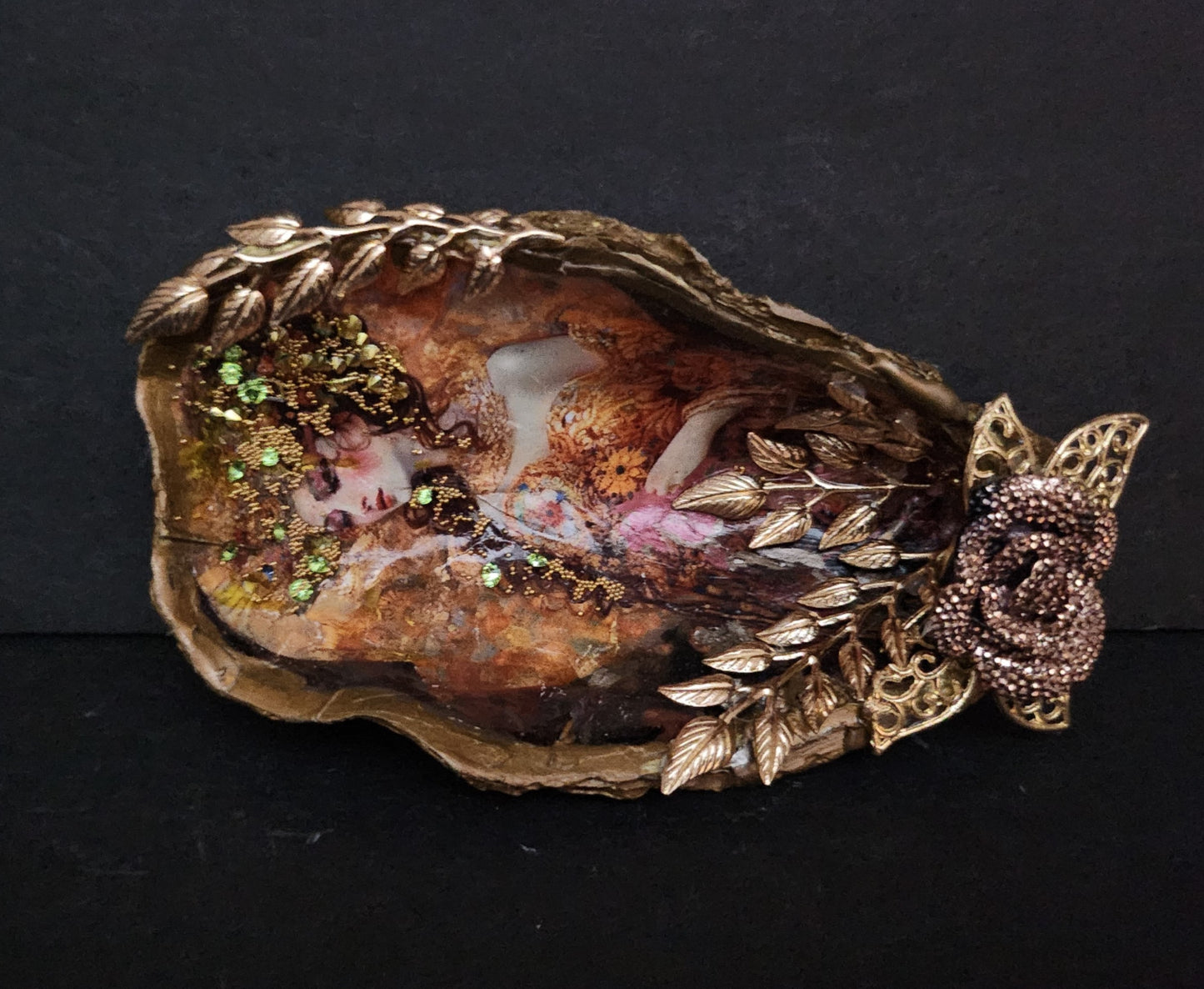 Decoupage XL Oyster Shell - Option 13
