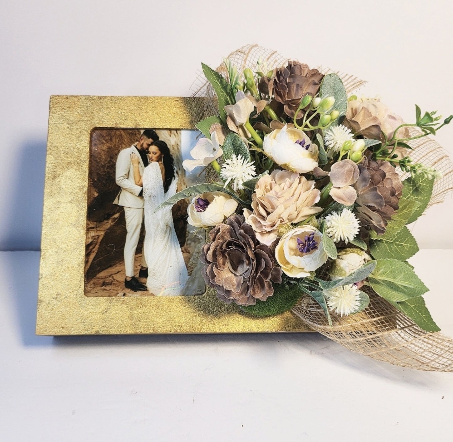 Bouquet Bliss Frame - Option 4