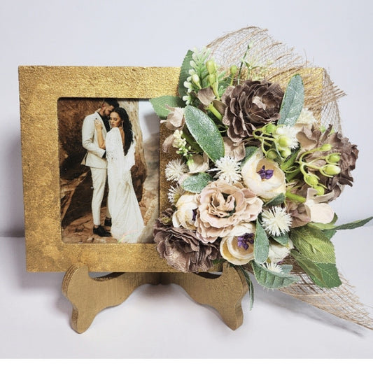 Bouquet Bliss Frame - Option 4