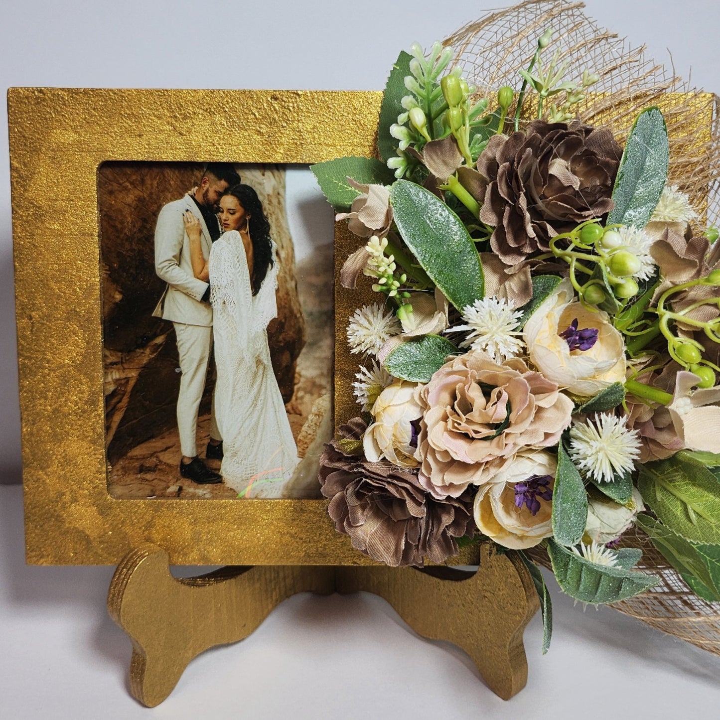 Bouquet Bliss Frame - Option 4
