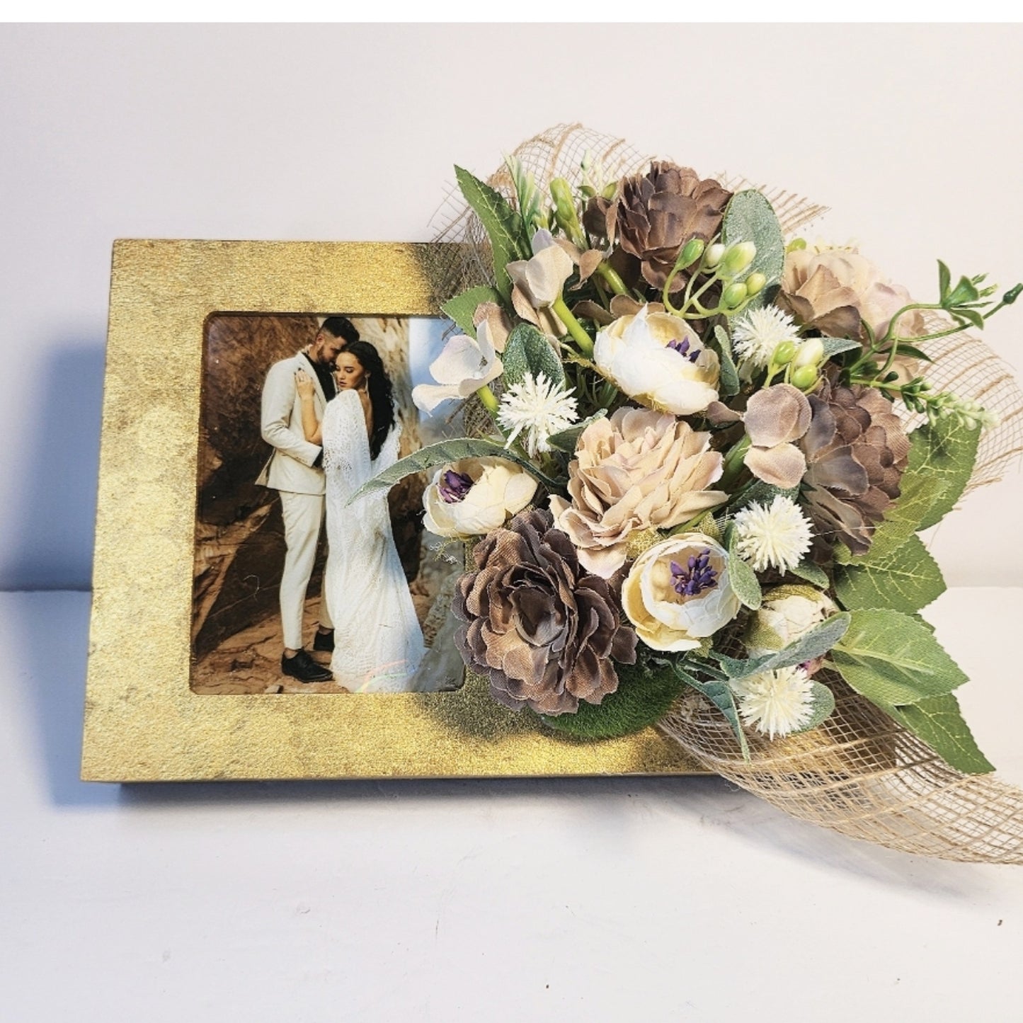 Bouquet Bliss Frame - Option 4