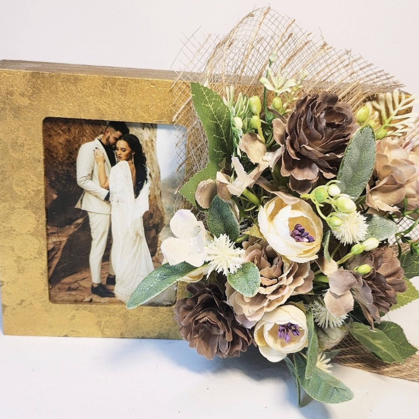 Bouquet Bliss Frame - Option 4