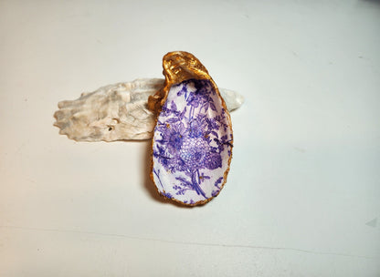 Decoupage Oyster Shell - Option 4