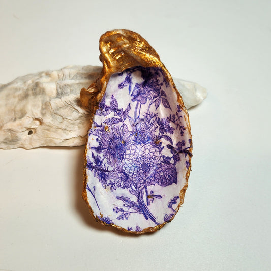 Decoupage Oyster Shell - Option 4