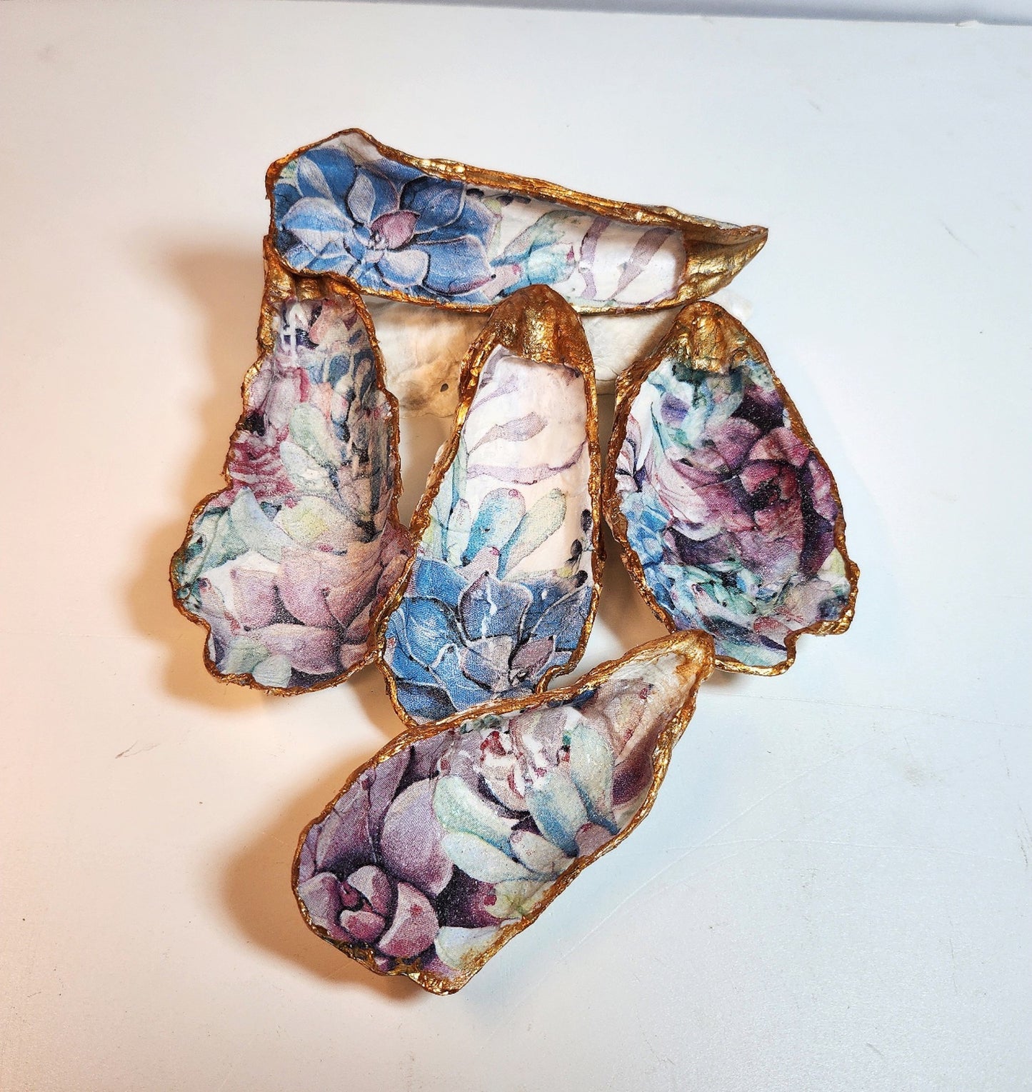Decoupage Oyster Shell - Option 4