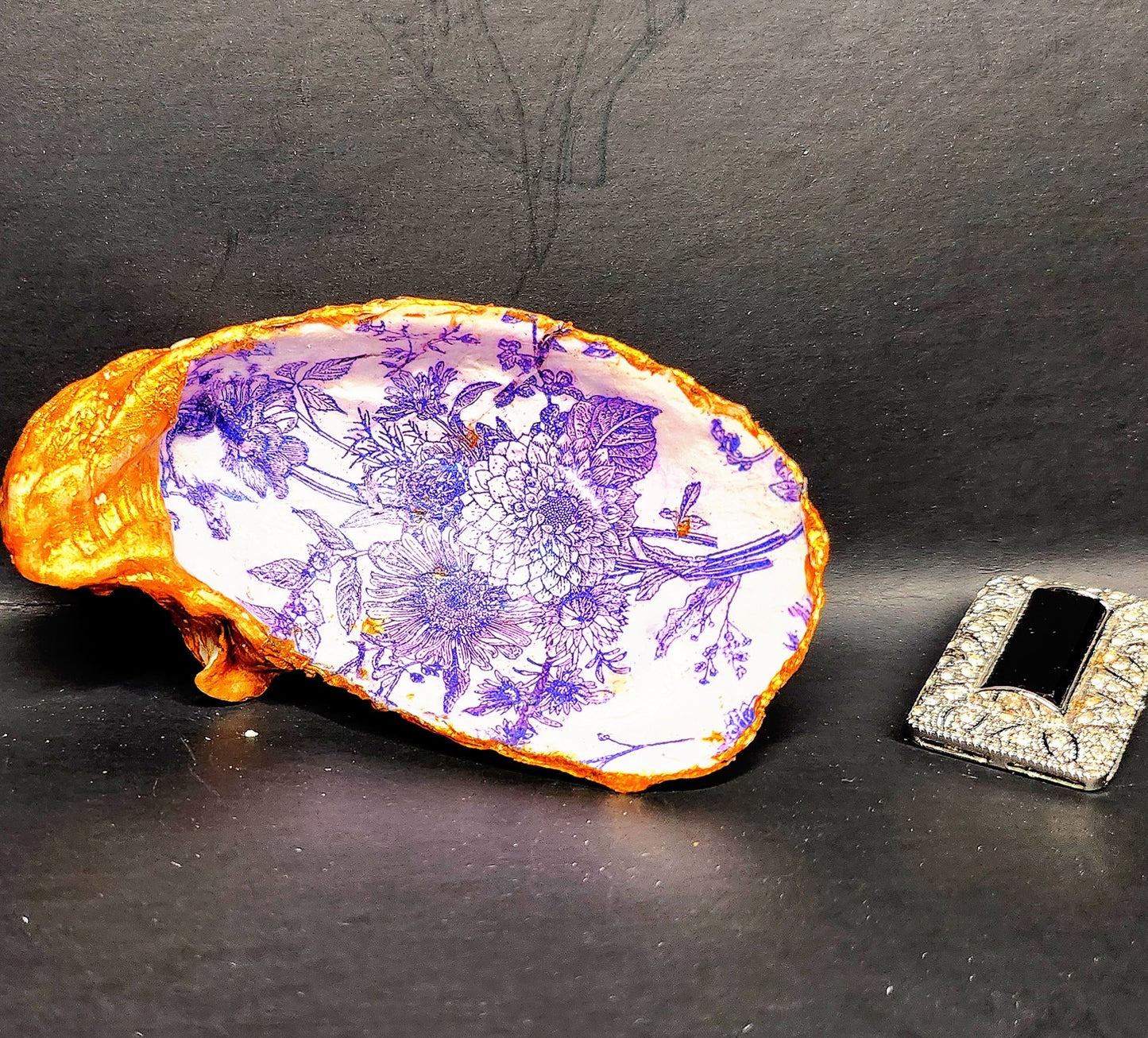 Decoupage Oyster Shell - Option 4