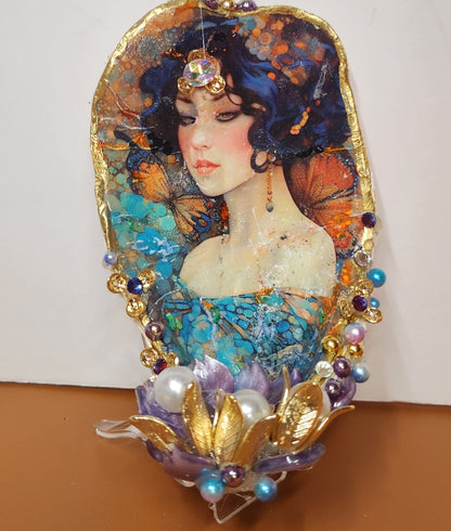Decoupage XL Oyster Shell - Option 3
