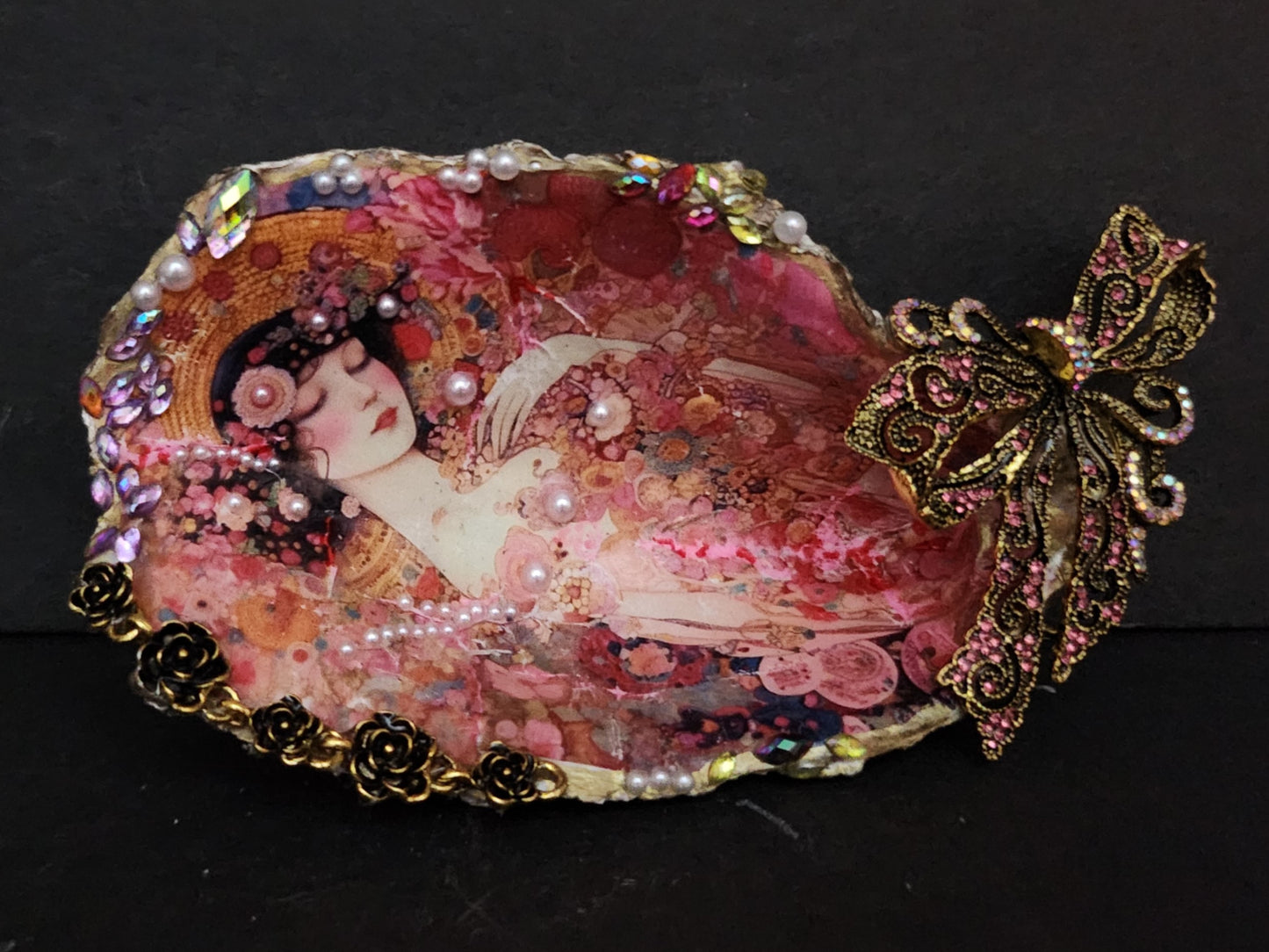 Decoupage XL Oyster Shell - Option 15