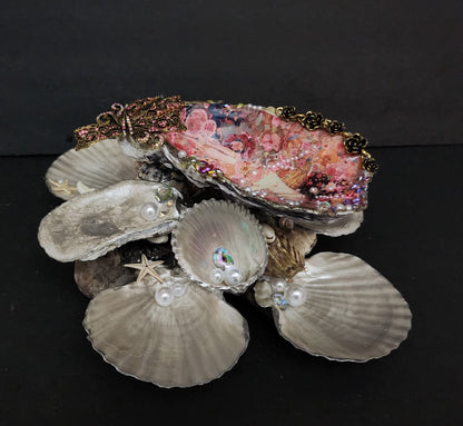 Decoupage XL Oyster Shell - Option 15