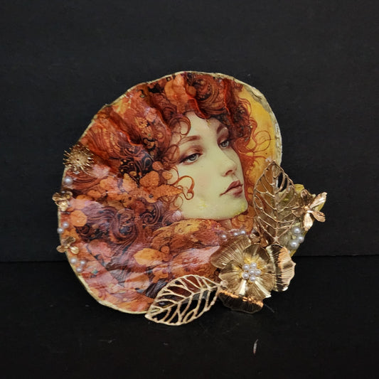 Decoupage Lion Paw Sea Shell - Option 7