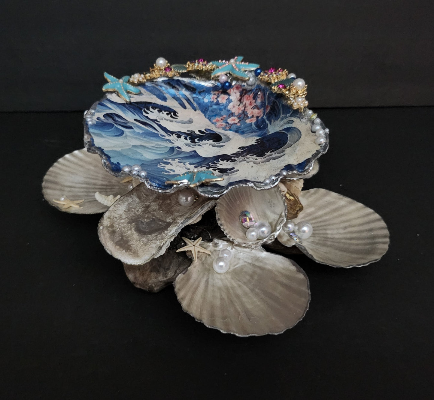 Decoupage Lion Paw Sea Shell - Option 5