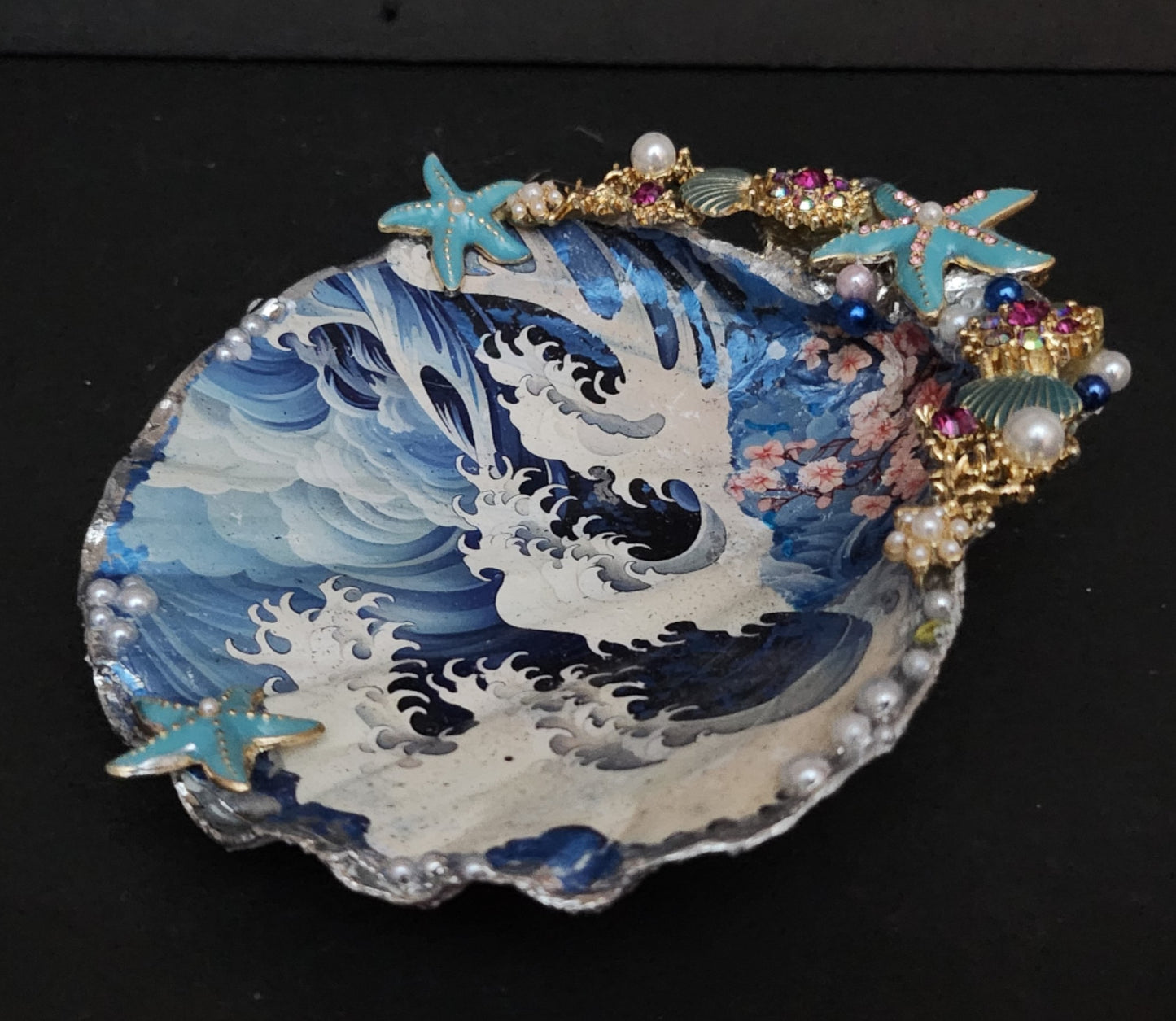 Decoupage Lion Paw Sea Shell - Option 5