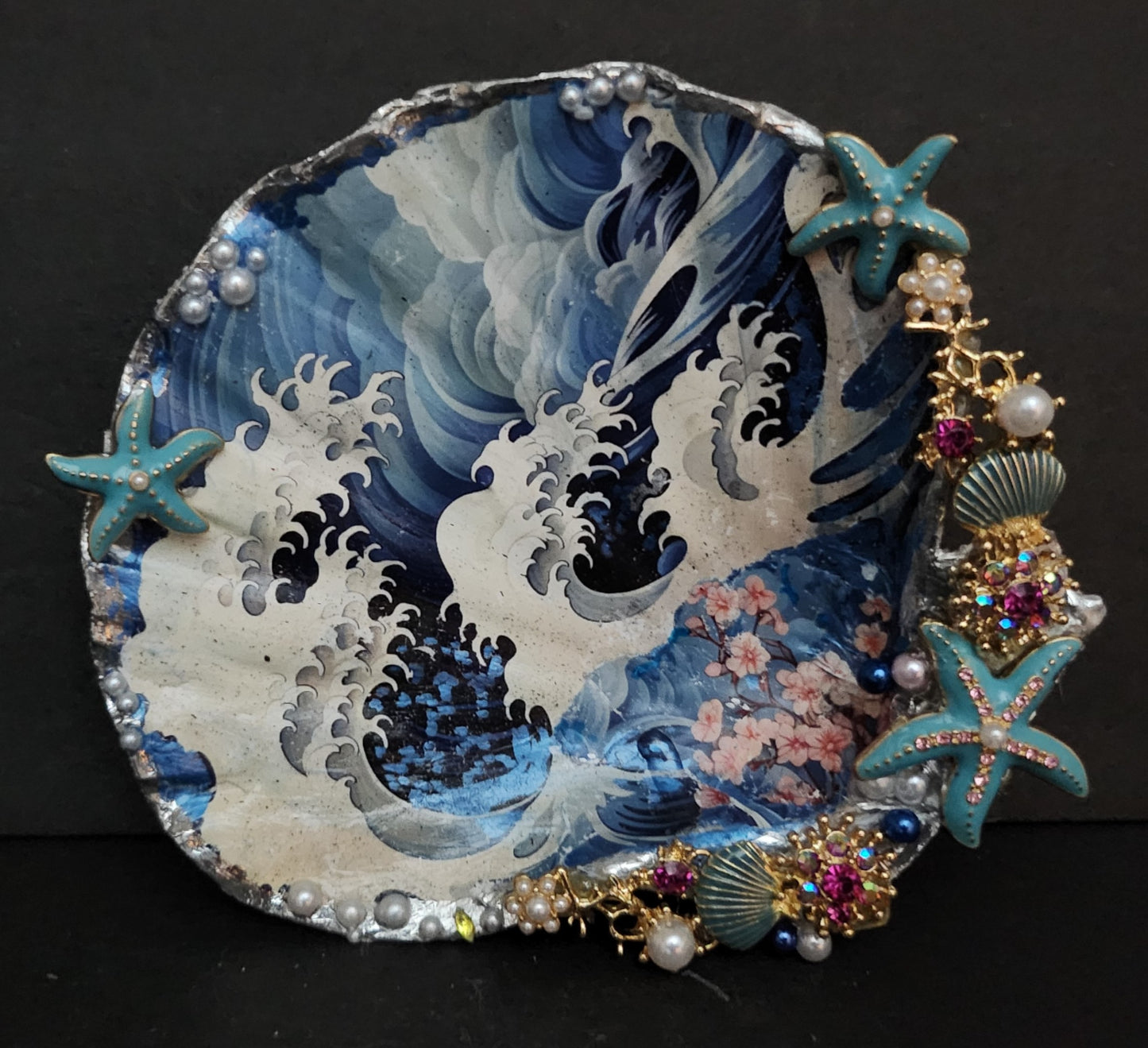 Decoupage Lion Paw Sea Shell - Option 5