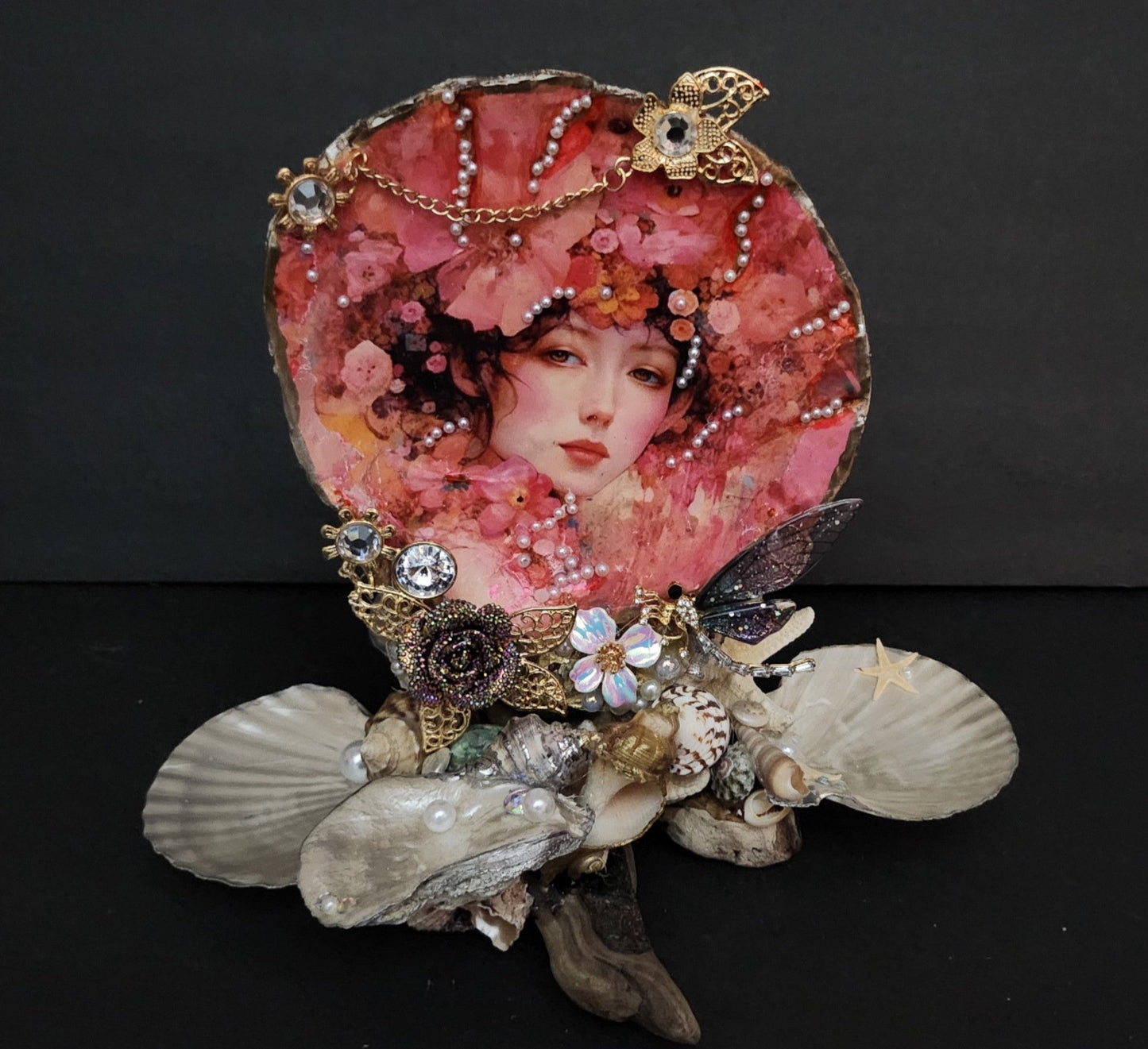 Decoupage Lion Paw Sea Shell - Option 3