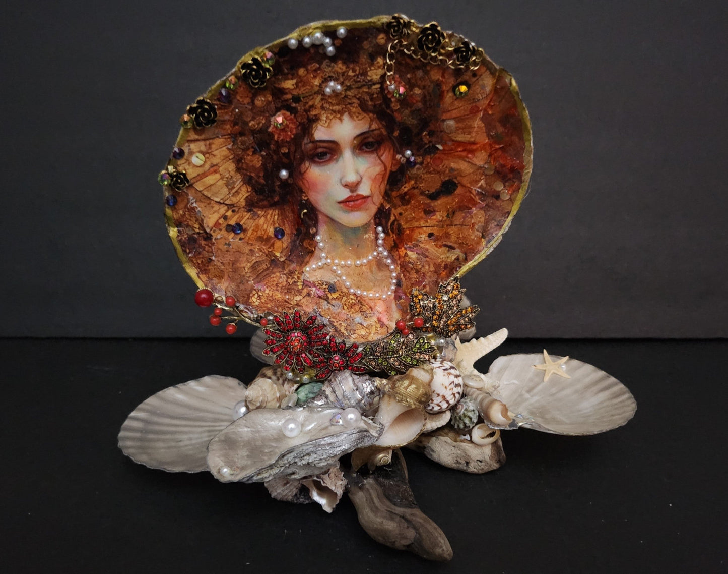 Decoupage Lion Paw Sea Shell - Option 6