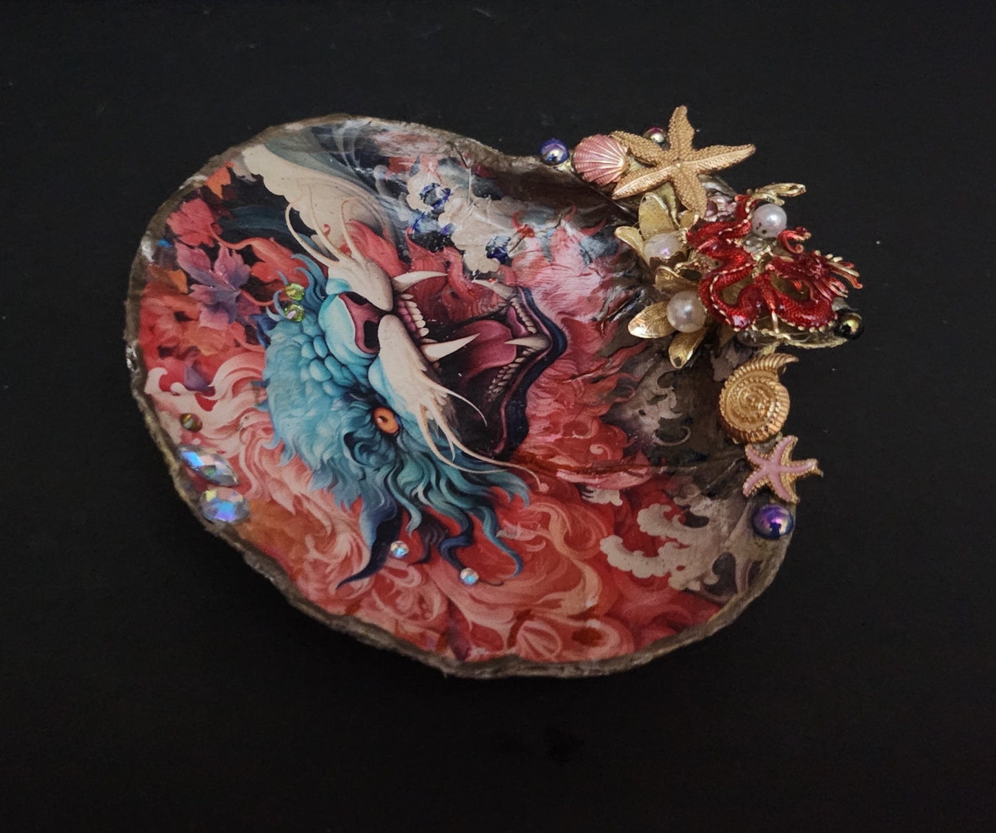 Decoupage Lion Paw Sea Shell - Option 1