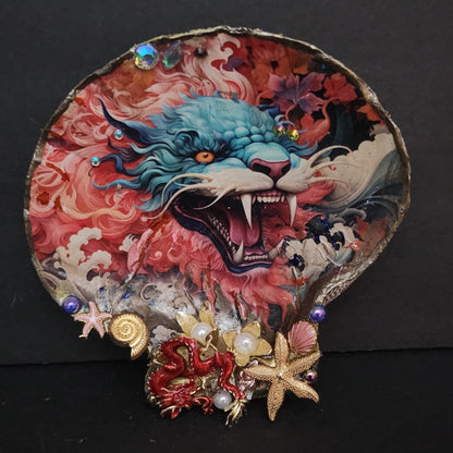 Decoupage Lion Paw Sea Shell - Option 1