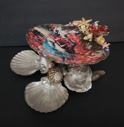 Decoupage Lion Paw Sea Shell - Option 1