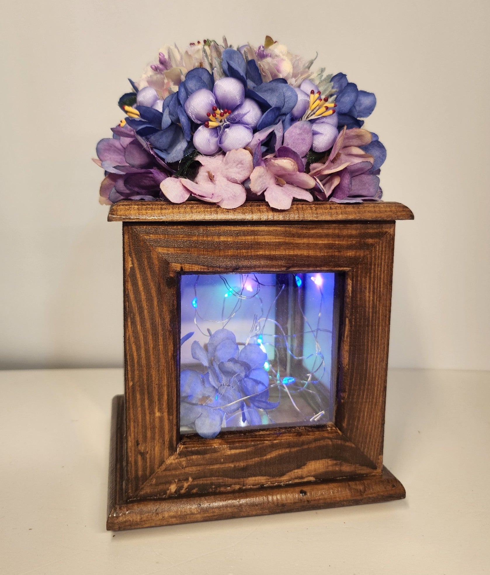 Floral Memoir Keepsake Box - Elegant Memory Storage & Decorative Piece