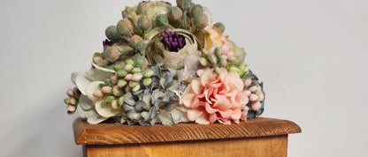 Floral Memoir Keepsake Box - Elegant Memory Storage & Decorative Piece